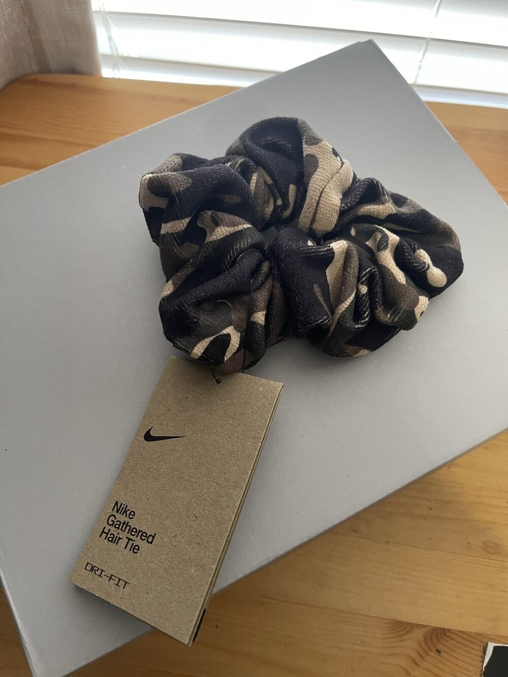 Nike Womens Gathered Hair Tie Hairband Large Scrunchie Camo Gym Dri Fit - NEW!